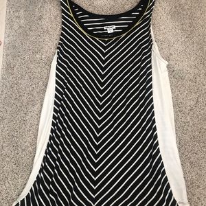 Black and white chevron tank